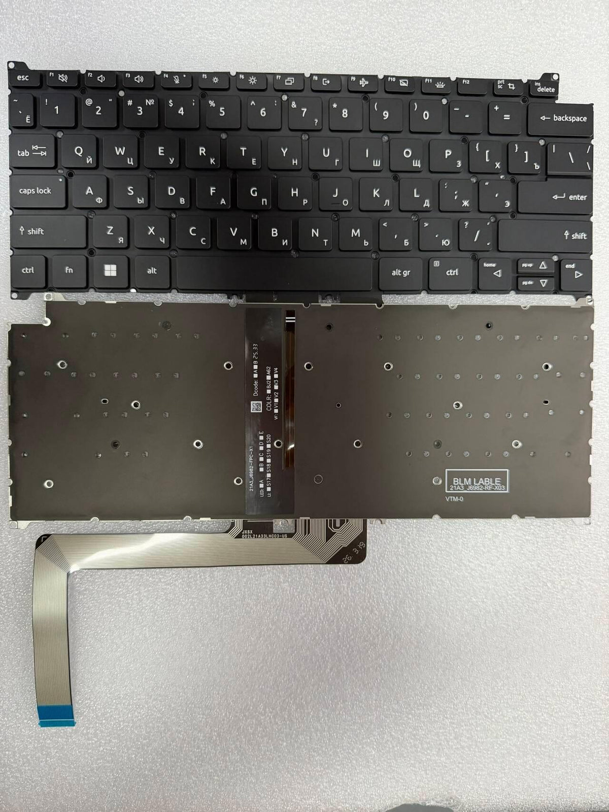 Go 14 SFG14 Series Ultrabook SFG14-41 / SFG14-71 / SFG14-71T 14" Laptop acklit or non-backlit keyboard — image 2